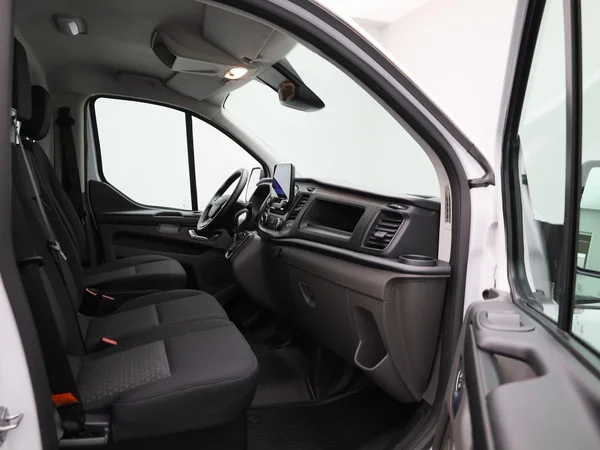 Ford Transit Custom (2022) — foto 25 van 38