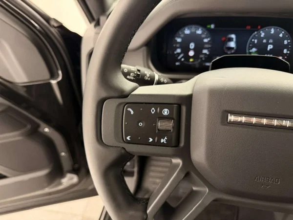 Land Rover Defender — foto 7 van 22