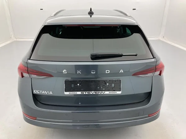 SKODA Octavia Combi (2021) — foto 20 van 36