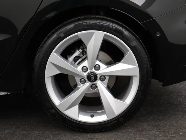 AUDI A3 Sportback (2025) — foto 14 van 18