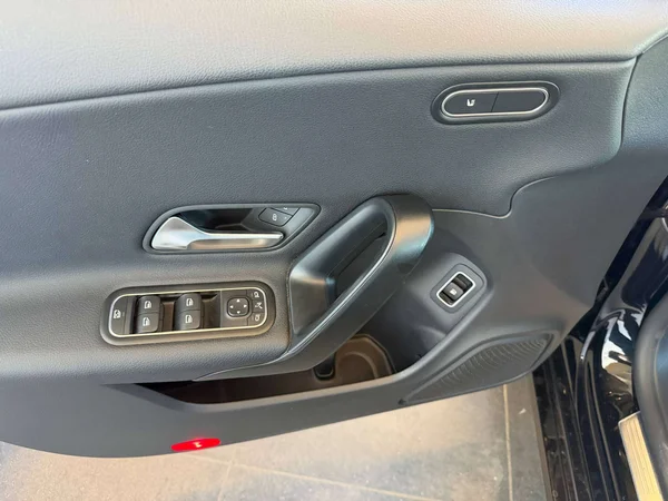 Mercedes-Benz CLA (2022) — foto 16 van 25