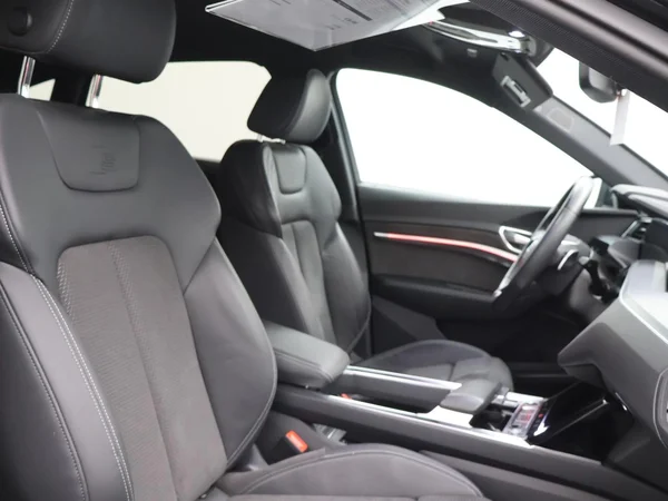 AUDI e-tron Sportback (2021) — foto 3 van 27