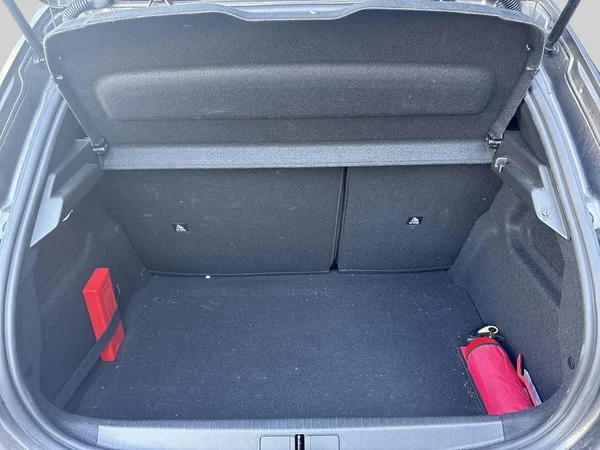 Peugeot 208 (2022) — foto 15 van 17