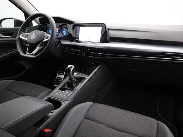 VOLKSWAGEN Golf VIII (2023) — foto 13 van 19