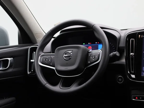 Volvo XC40 (2024) — foto 37 van 48