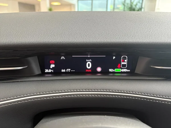 VOLKSWAGEN ID.7 (2026) — foto 8 van 24
