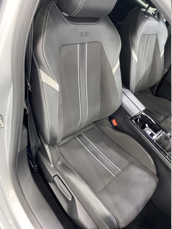 Opel Astra (2023) — foto 27 van 35