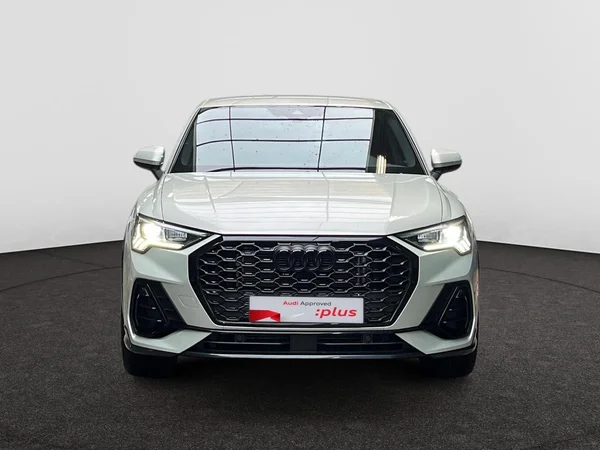 AUDI Q3 Sportback (2024) — foto 9 van 20