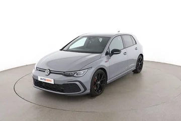Volkswagen Golf baff4262-3dd7-44eb-9402-d0eb71e062bb