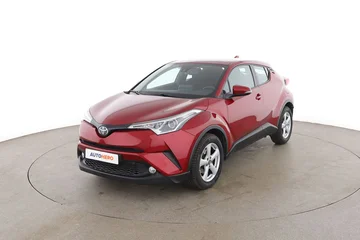 Toyota C-HR 4755a7bd-a500-46b7-8fc3-85c15731e028