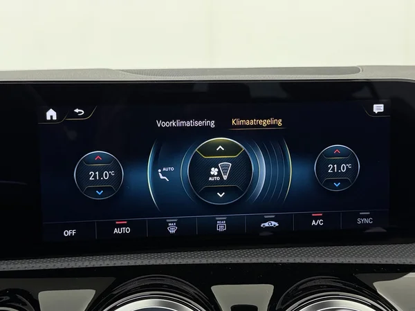 MERCEDES CLA 250 (2022) — foto 18 van 34