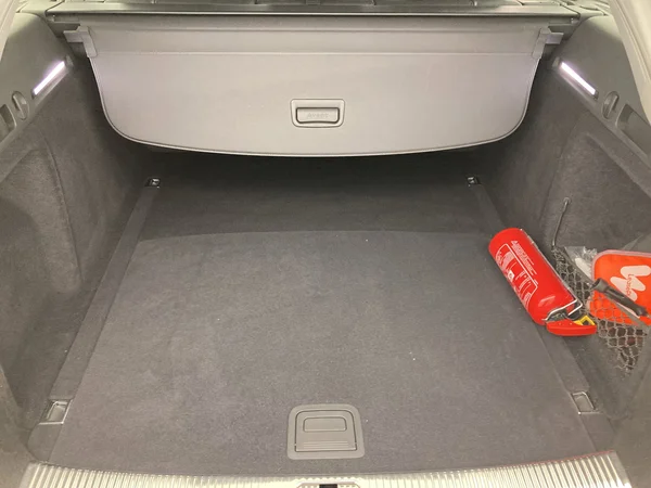 AUDI A4 Avant (2020) — foto 13 van 36