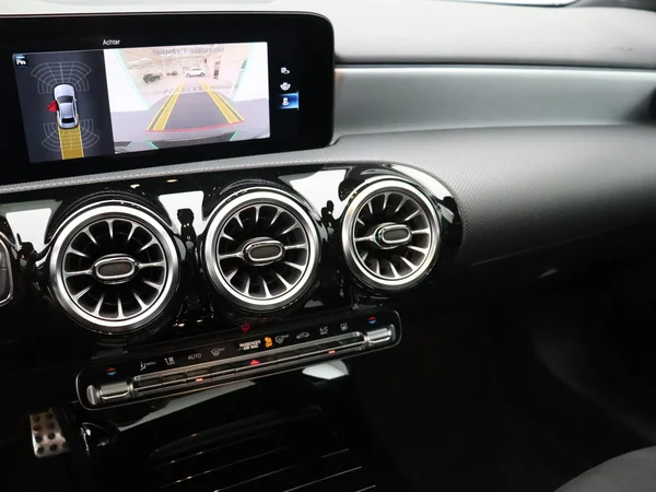 Mercedes-Benz A-Klasse (2022) — foto 6 van 26