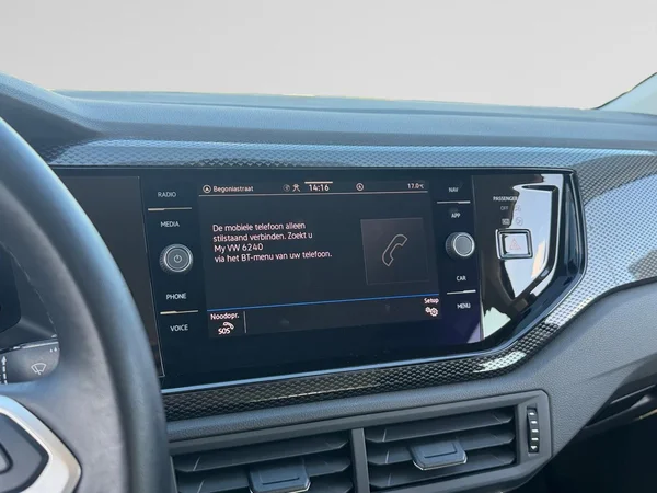 VOLKSWAGEN Polo (2023) — foto 8 van 21