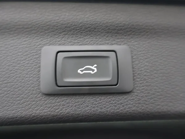 Audi Q3 (2022) — foto 19 van 27