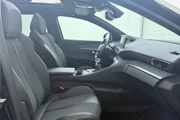 Peugeot 3008 (2019) — foto 22 van 24