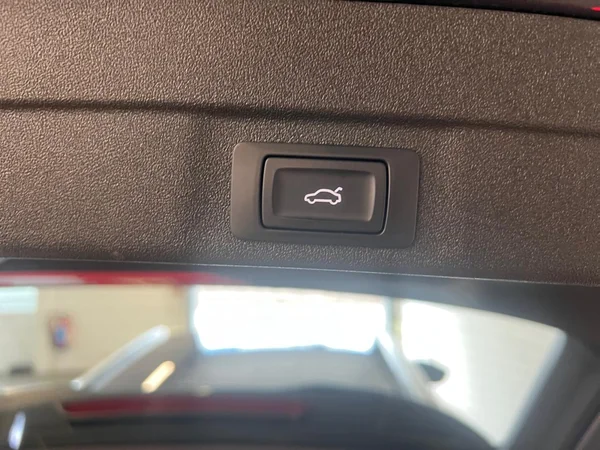 AUDI A5 Avant (2025) — foto 13 van 24