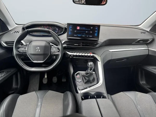 PEUGEOT 3008 Dsl (2022) — foto 12 van 27