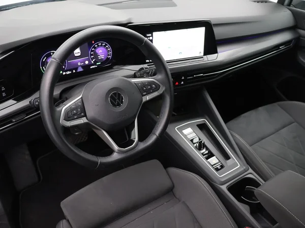 VOLKSWAGEN Golf VIII eHybrid (PHEV) (2022) — foto 9 van 24