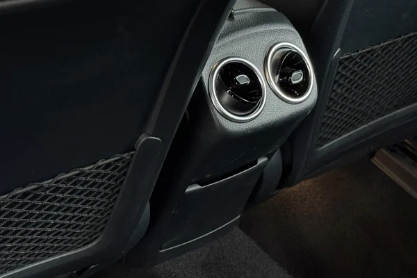 Mercedes-Benz A-Class Sedan (V177) (2019) — foto 13 van 24