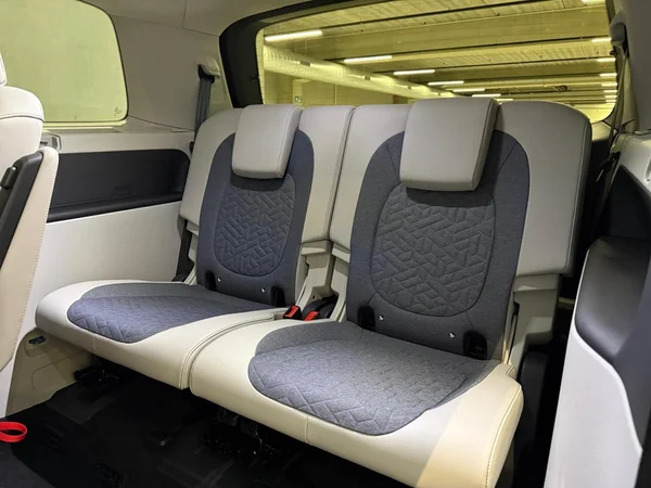 VOLKSWAGEN ID.Buzz (2026) — foto 18 van 19