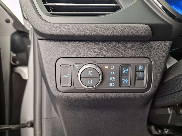 Ford Kuga (2023) — foto 3 van 13