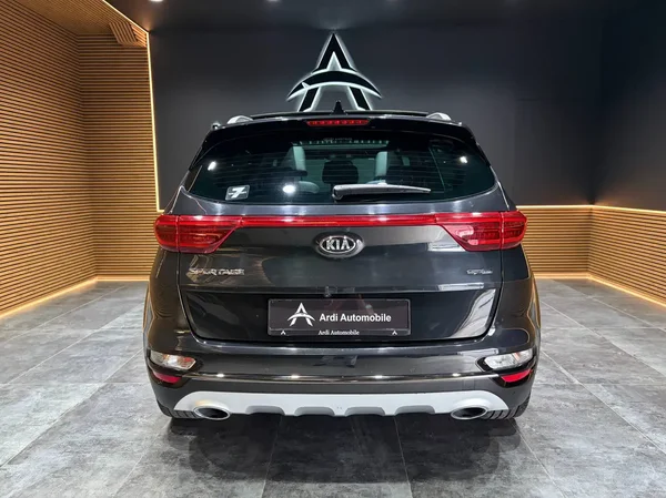 Kia Sportage (2019) — foto 24 van 28