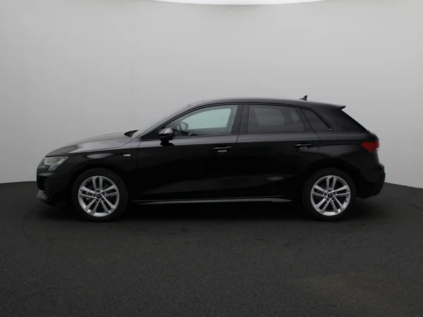 AUDI A3 Sportback PHEV (2025) — foto 15 van 25
