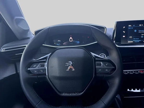 Peugeot 208 (2022) — foto 2 van 17