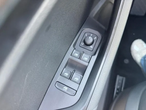 SKODA Karoq (2023) — foto 21 van 29