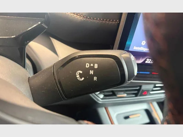 Cupra Born (2025) — foto 9 van 29