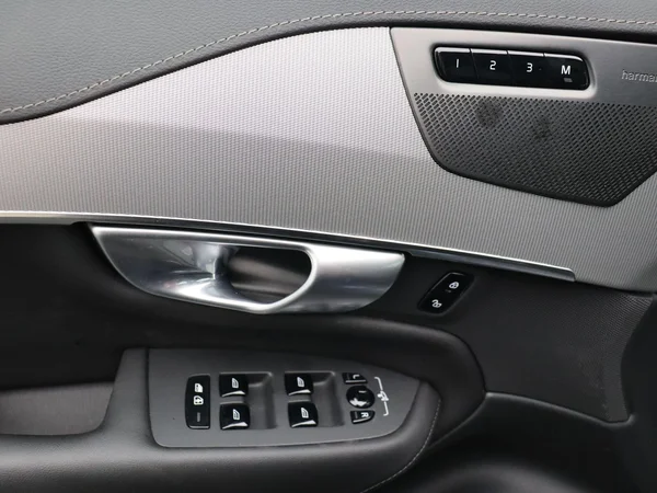 Volvo XC90 (2024) — foto 3 van 27