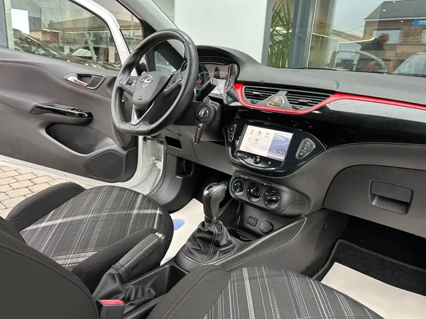 Opel Corsa (2015) — foto 16 van 16