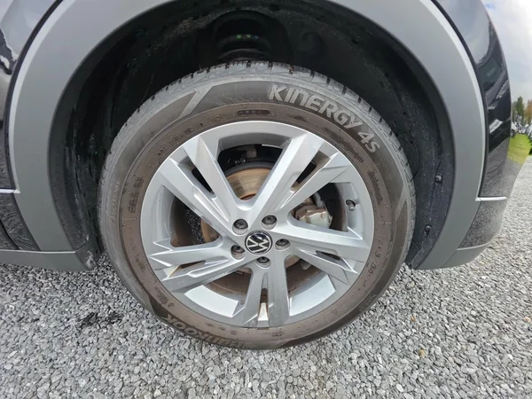 VOLKSWAGEN T-Cross (2024) — foto 17 van 24