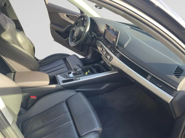 AUDI A4 Avant Dsl (2020) — foto 7 van 21
