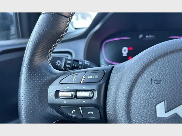 Kia Stonic (2024) — foto 17 van 31