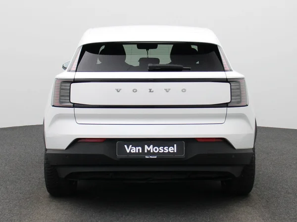 Volvo EX30 (2024) — foto 35 van 39