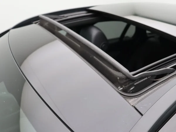 Mercedes-Benz GLC (2022) — foto 8 van 23