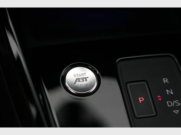 AUDI RS3 Sedan (2023) — foto 17 van 36