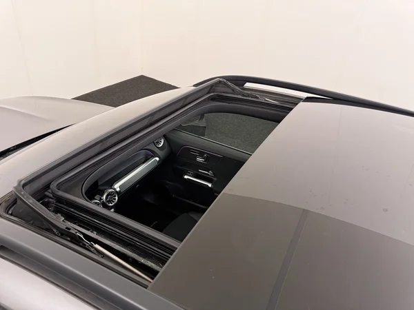 MERCEDES EQB 250 (2022) — foto 28 van 35