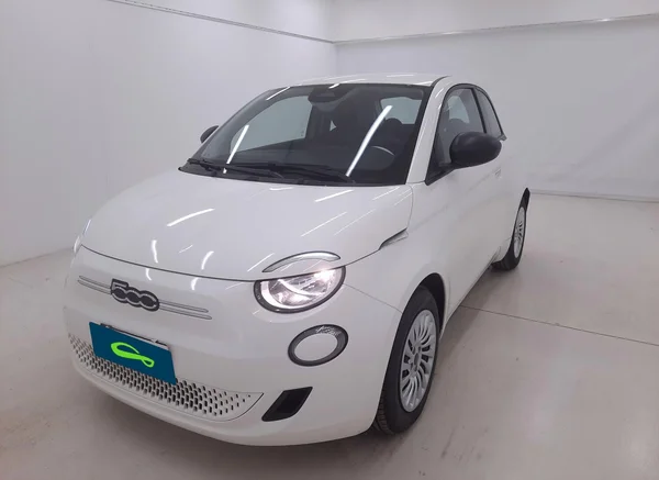 Fiat E-500 (2023) — foto 19 van 20