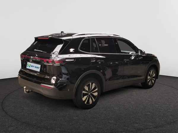 VOLKSWAGEN Tiguan (2026) — foto 17 van 23