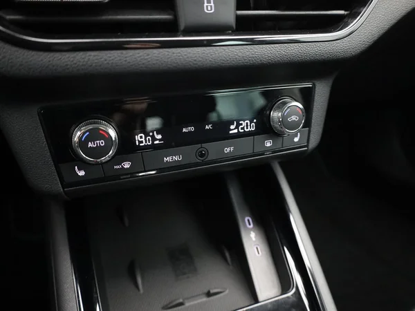 SKODA Kamiq Dsl (2020) — foto 9 van 20