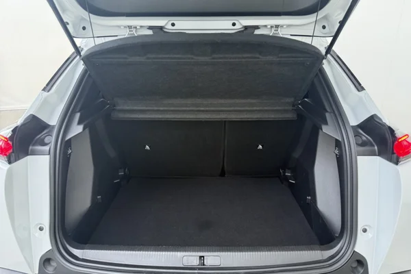 Peugeot 2008 (2025) — foto 13 van 17