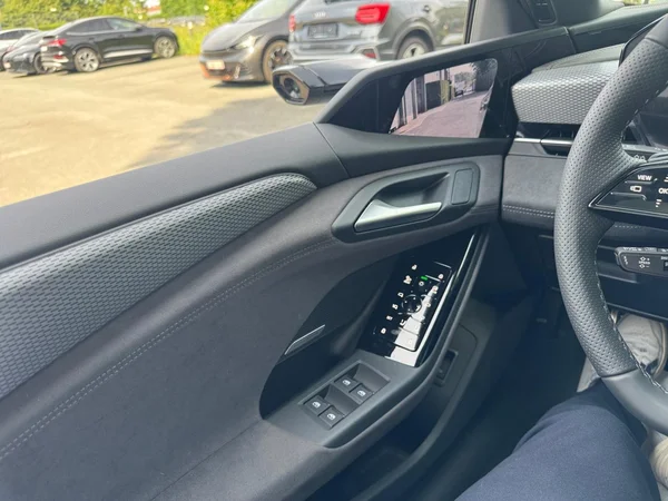 AUDI A6 Sportback e-tron (2026) — foto 7 van 24