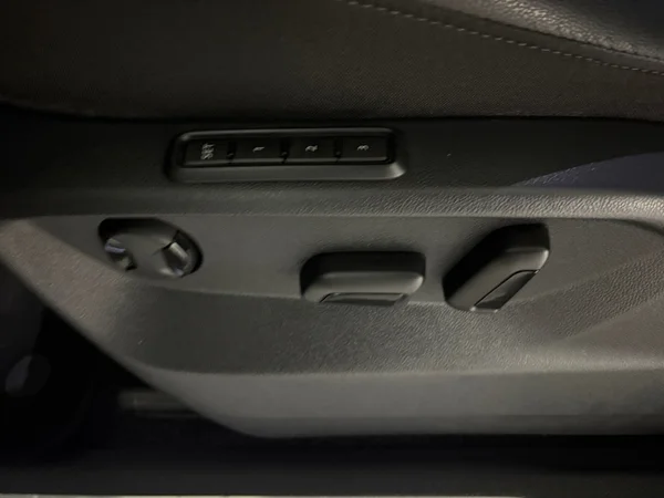 VOLKSWAGEN Tiguan Allspace (2019) — foto 3 van 16