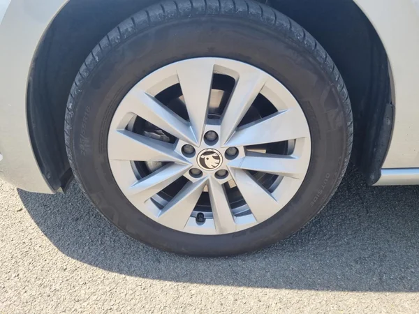 SKODA Scala (2025) — foto 16 van 24