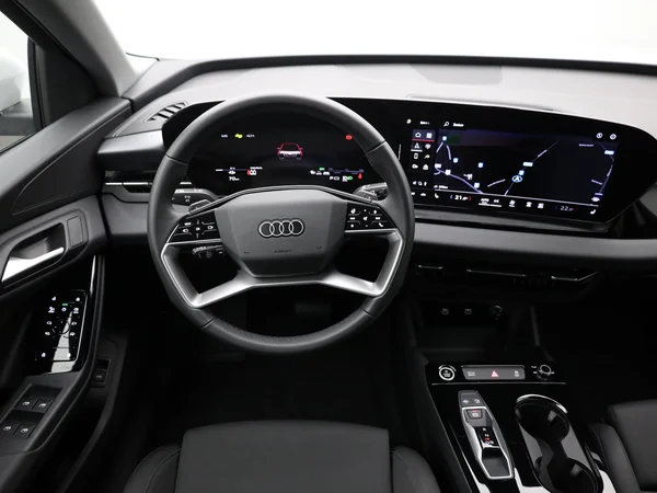 AUDI Q6 e-tron (2025) — foto 10 van 23