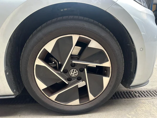 VOLKSWAGEN ID.3 (2025) — foto 16 van 23