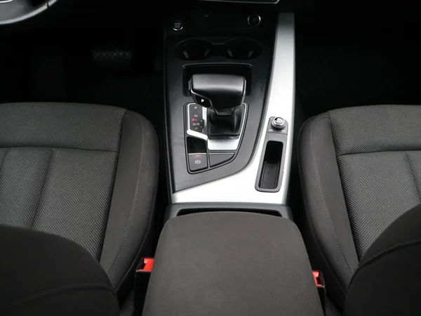 AUDI A4 Avant (2022) — foto 24 van 26